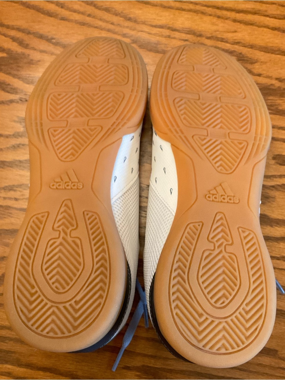 Adidas Predator Indoor Soccer Shoes, White Silver Grey, Big Boys Sz 4.5 - Picture 6 of 7